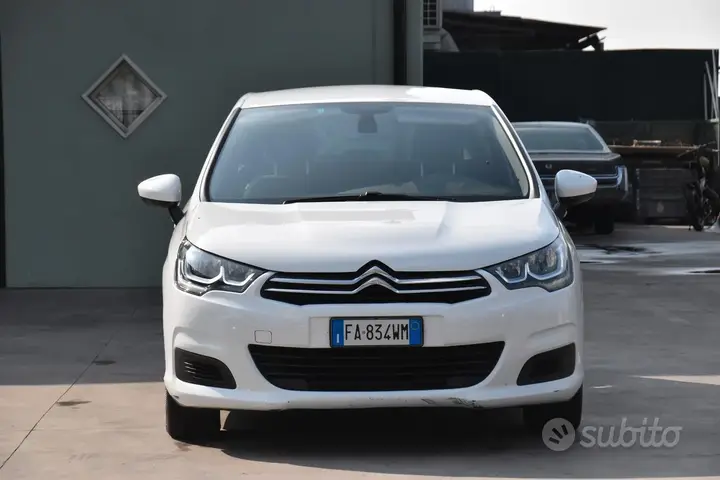 Citroen C4 2016 photo 2