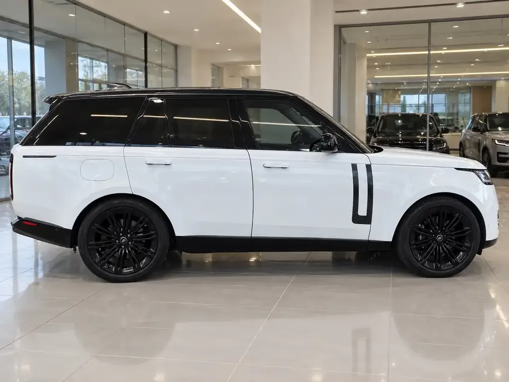 Land Rover Range Rover 2023 photo 2