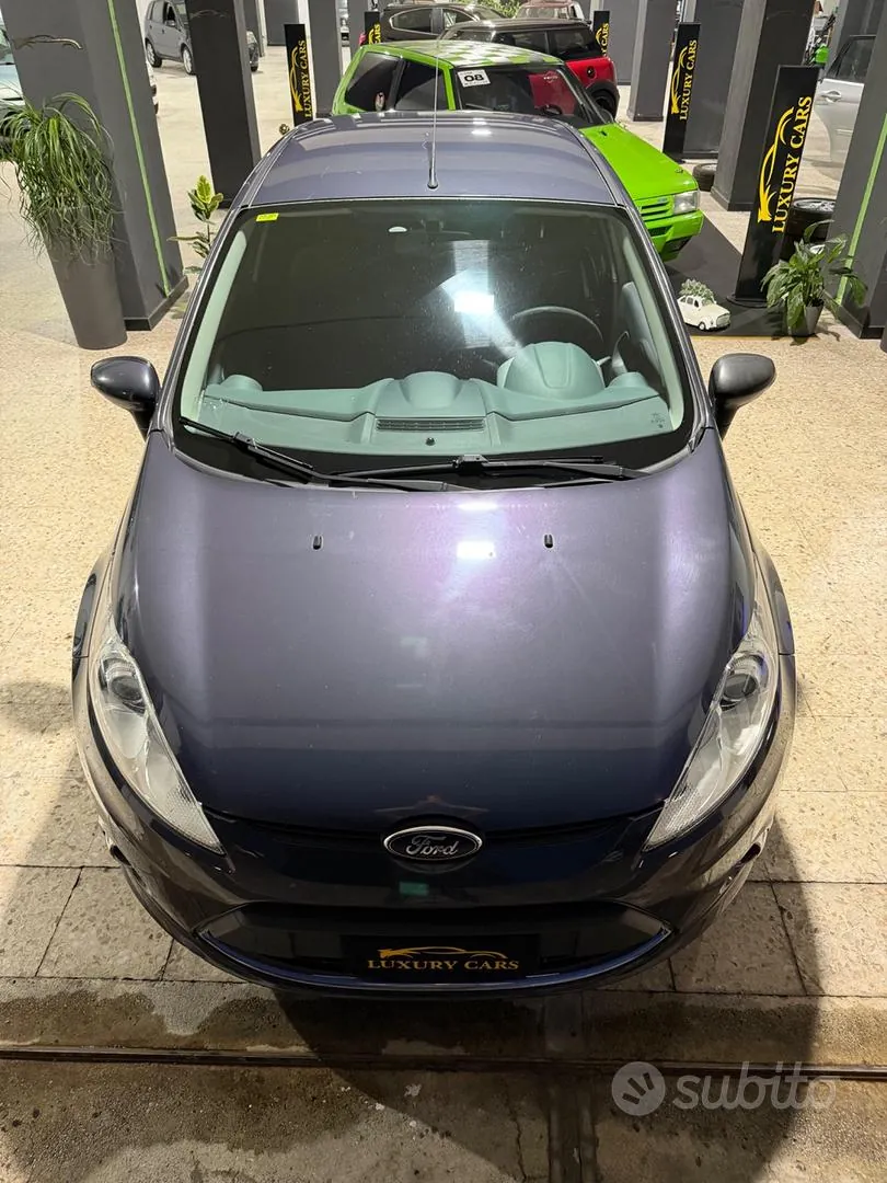Ford Fiesta 2011 photo 4