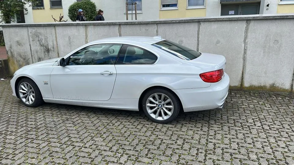 BMW 320 Coupe