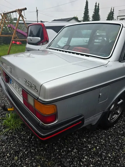 Volvo 240 1987 photo 4