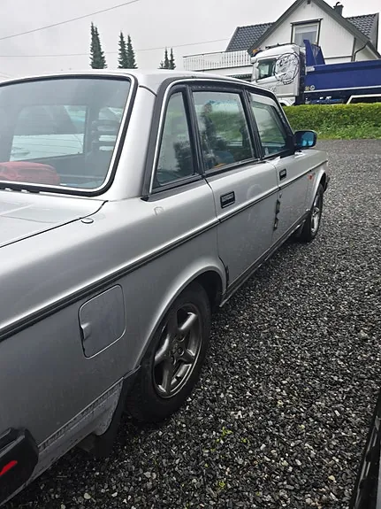 Volvo 240 1987 photo 3