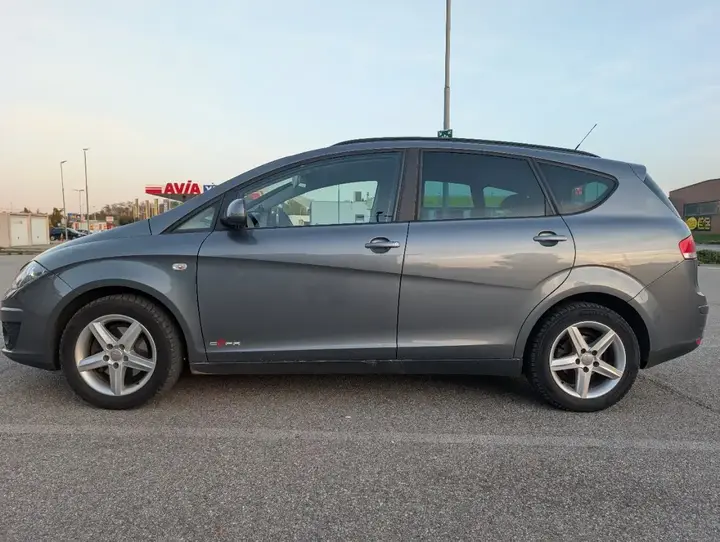 Seat Altea Xl 2012 photo 3
