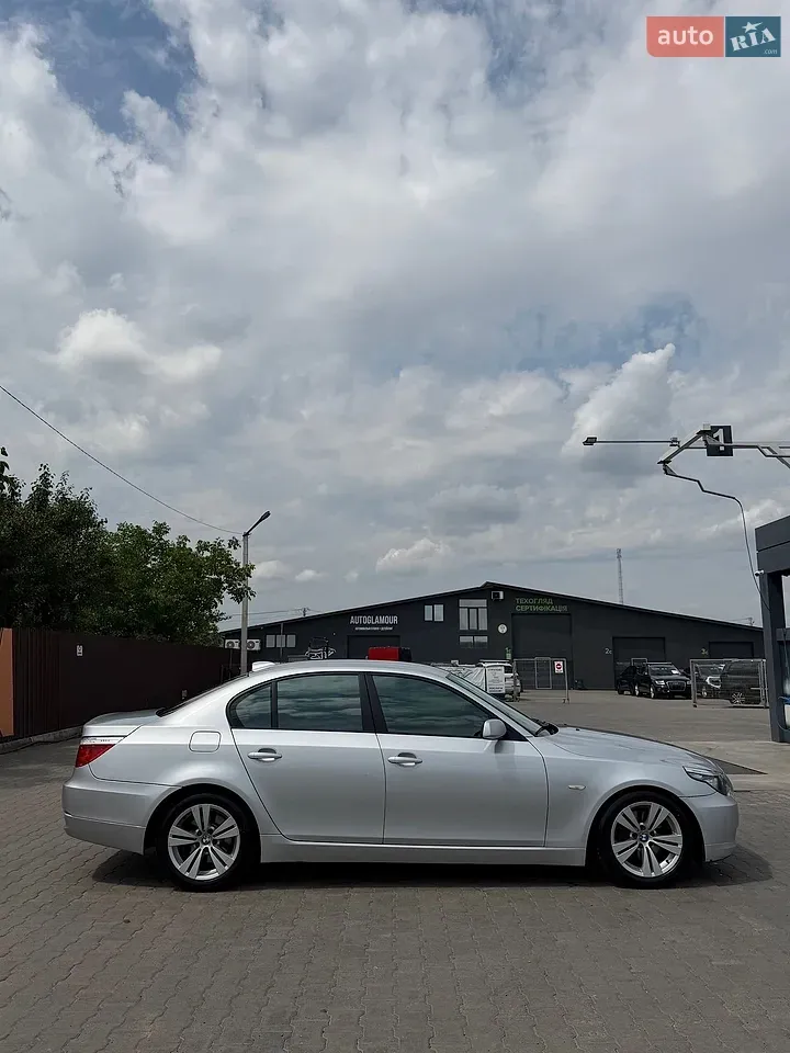 BMW 5 Series 2008 photo 4