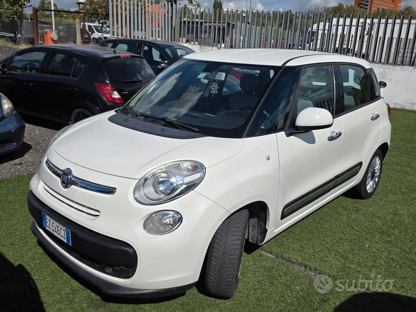 Fiat 500L 2015 photo 2