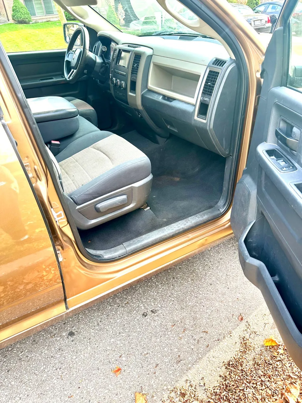Dodge Ram 1500 2011 photo 5