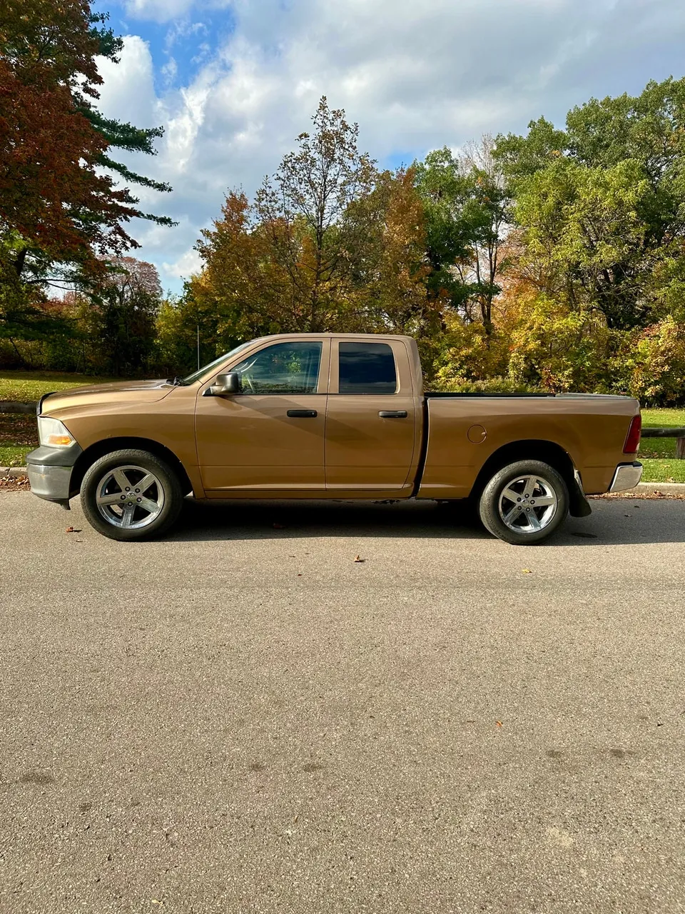 Dodge Ram 1500 2011 photo 2
