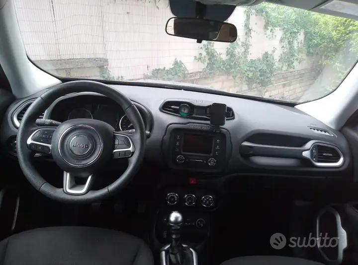 Jeep Renegade 2016 photo 4