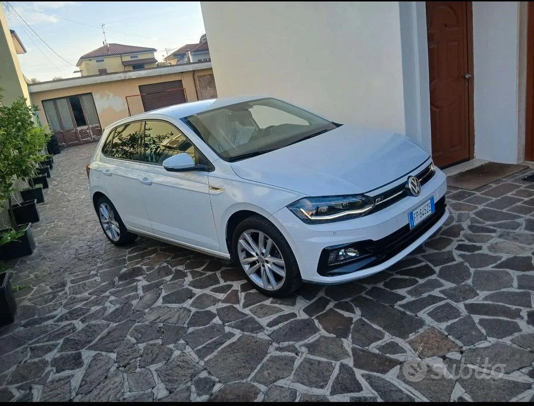 Volkswagen Polo 2018 photo 2