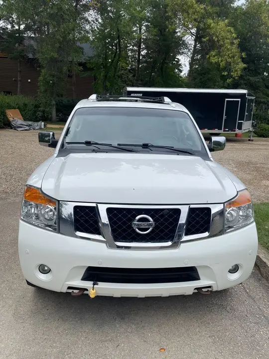 Nissan Armada 2015 photo 2