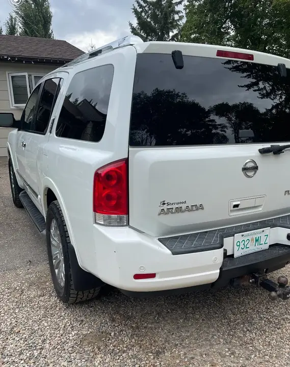 Nissan Armada 2015 photo 3