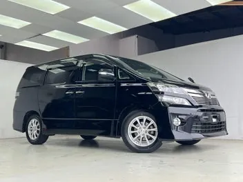 Toyota Vellfire 2013 photo 5