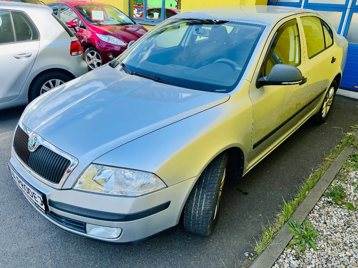 Skoda Octavia 2011 photo 3