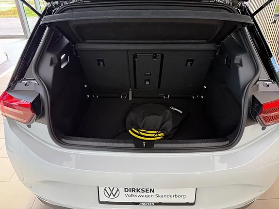 Volkswagen Id.3 2025 photo 4
