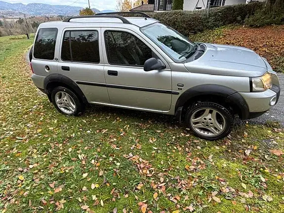 Land Rover Freelander 2006 photo 4