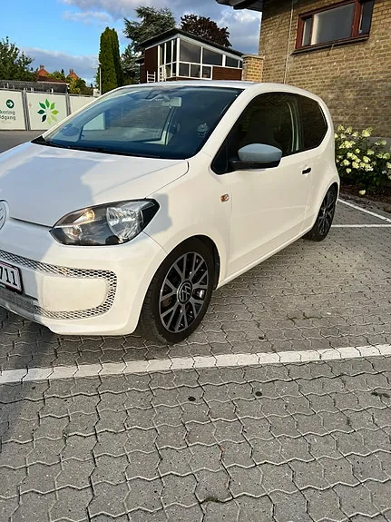 Volkswagen Up 2016 photo 3