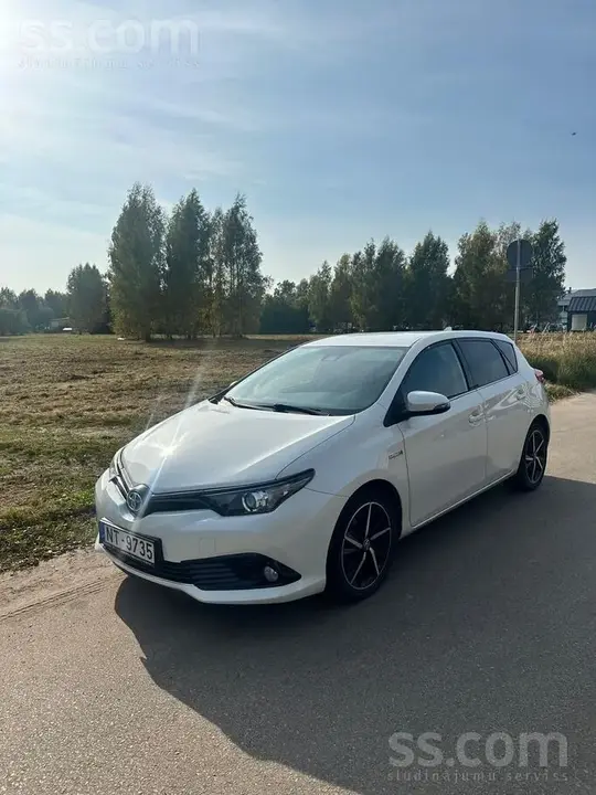 Toyota Auris 2018 photo 3