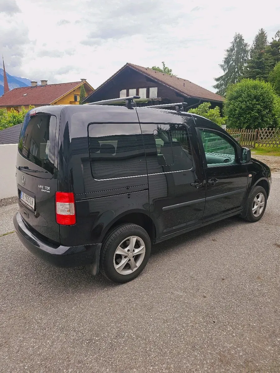 Volkswagen Caddy Life 2009 photo 3
