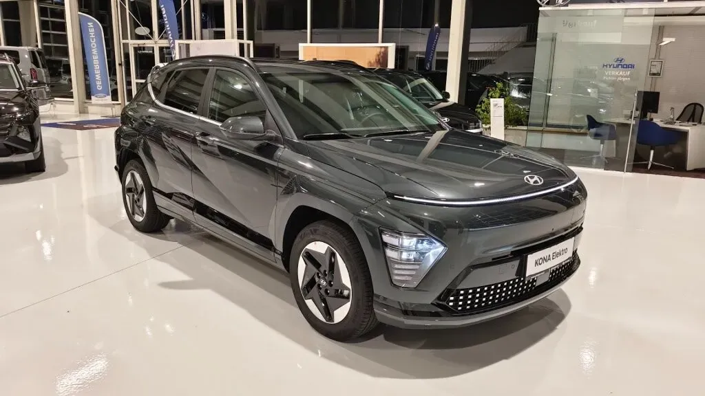 Hyundai Kona photo 3