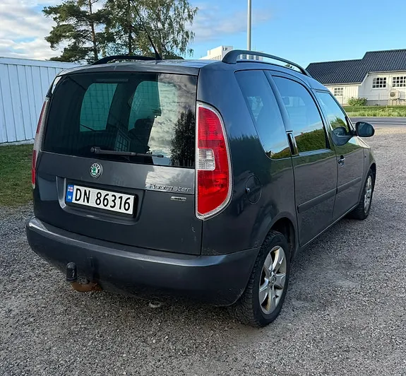 Skoda Roomster 2008 photo 3