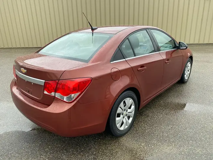 Chevrolet Cruze 2012 photo 4