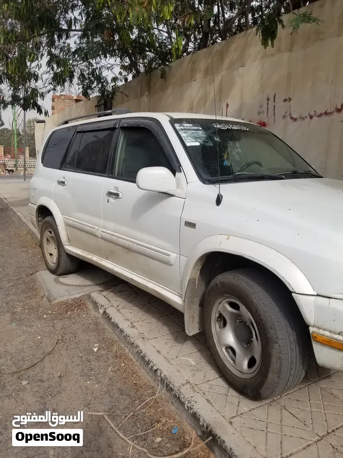 Suzuki Xl7 2004 photo 3