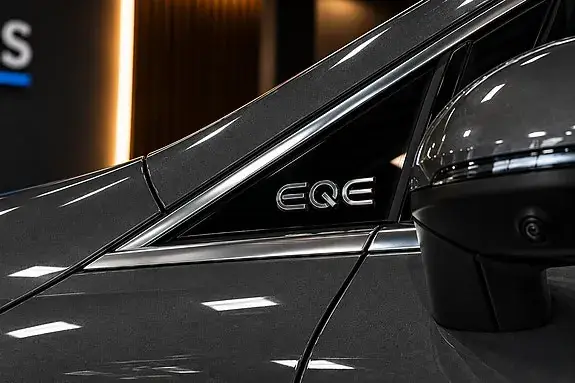 Mercedes-Benz Eqe 300 2026 photo 5