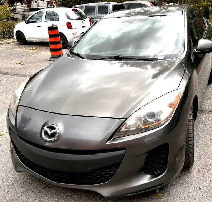 Mazda 3 2013 photo 3