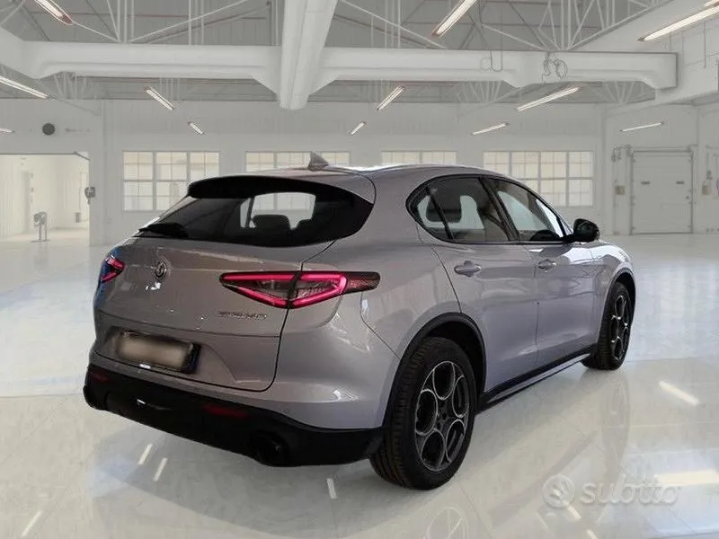Alfa Romeo Stelvio 2023 photo 4