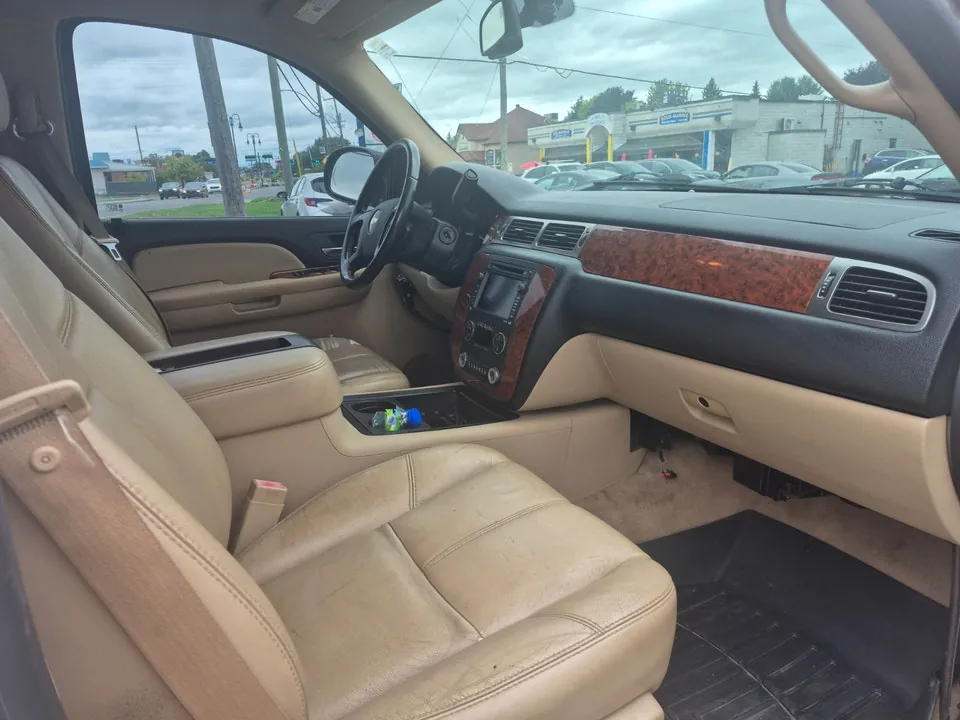Chevrolet Suburban 2007 photo 4