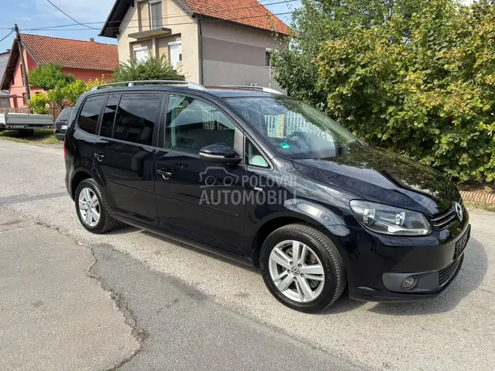 Volkswagen Touran 2012 photo 3