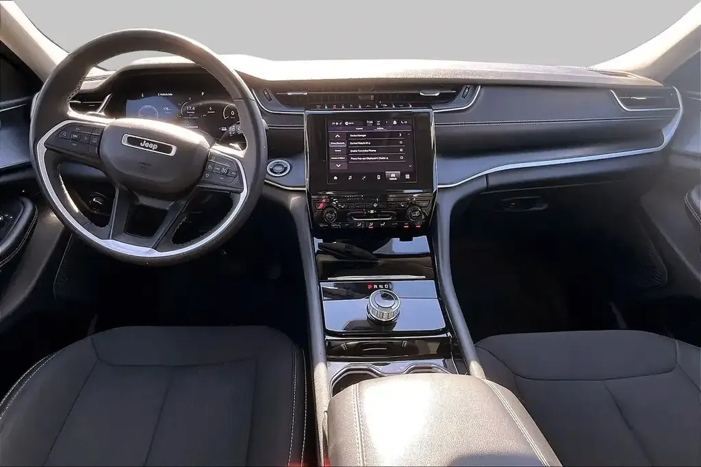 Jeep Grand Cherokee 2023 photo 4