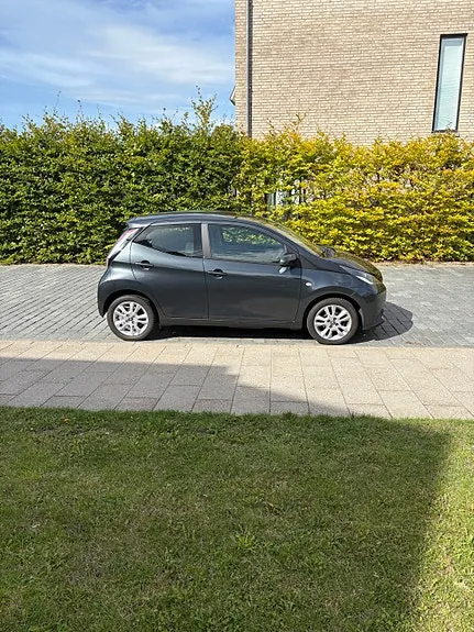 Toyota Aygo 2017 photo 2