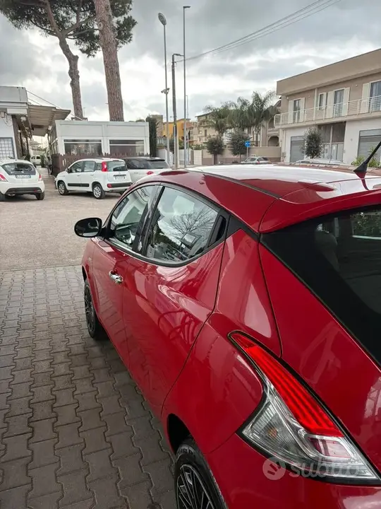 Lancia Ypsilon 2018 photo 4
