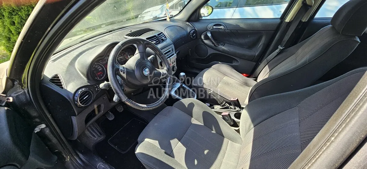 Alfa Romeo 147 2007 photo 4