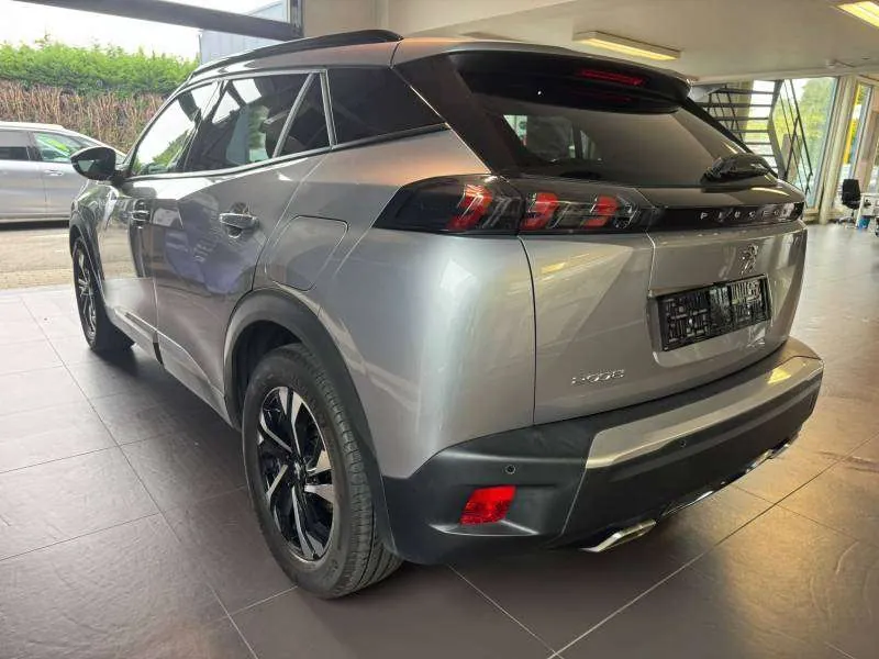Peugeot 2008 2021 photo 5