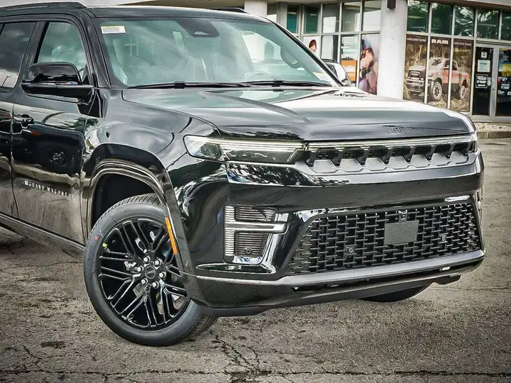 Jeep Grand Wagoneer 2026 photo 2