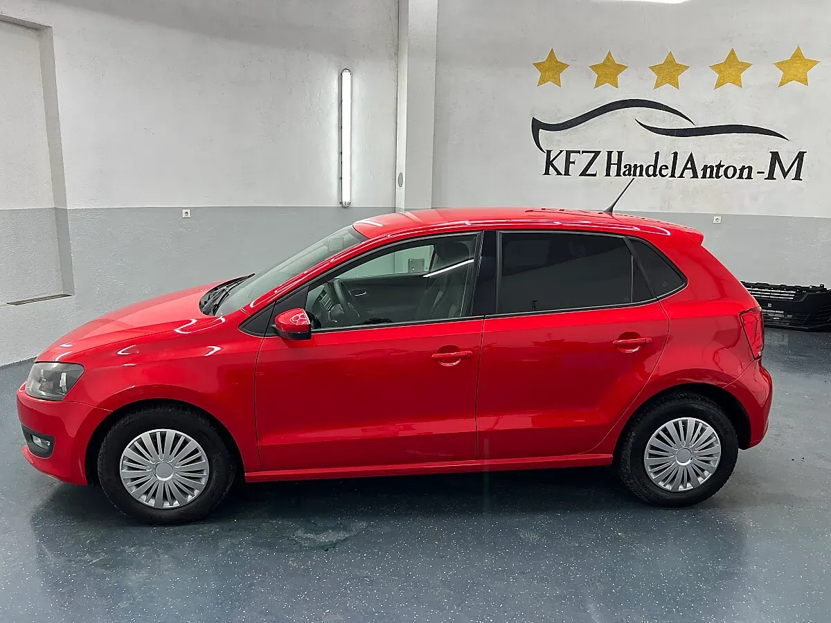 Volkswagen Polo 2012 photo 2