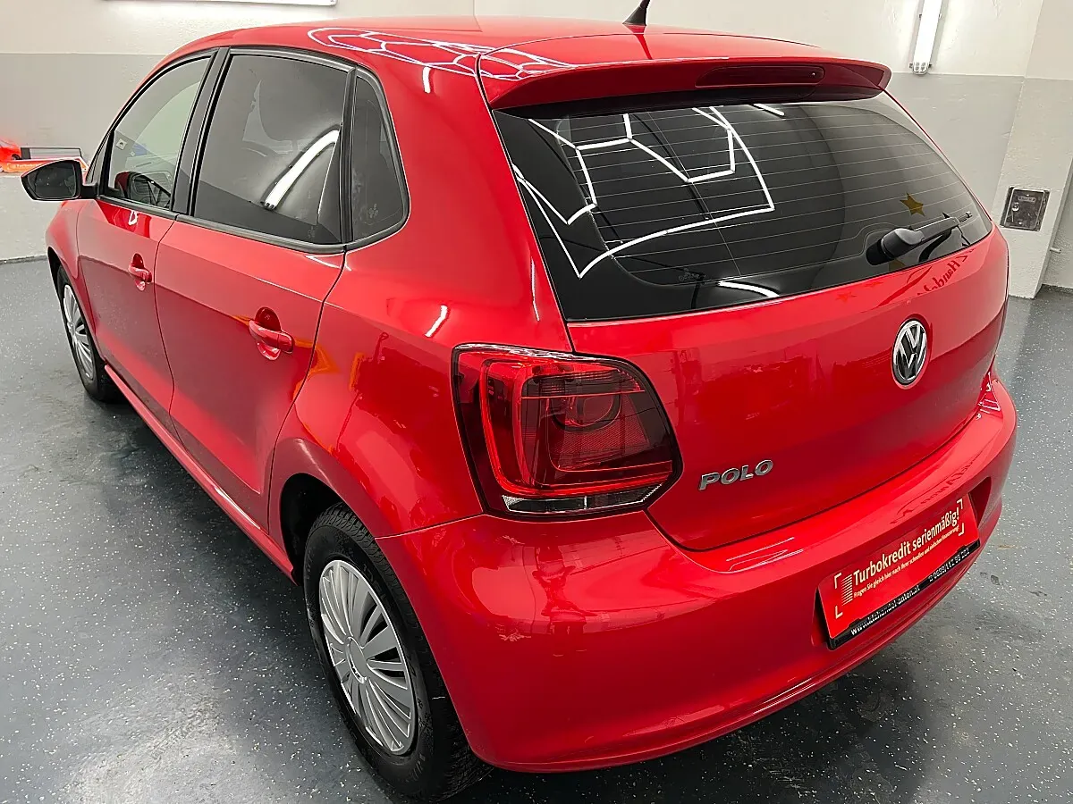 Volkswagen Polo 2012 photo 3