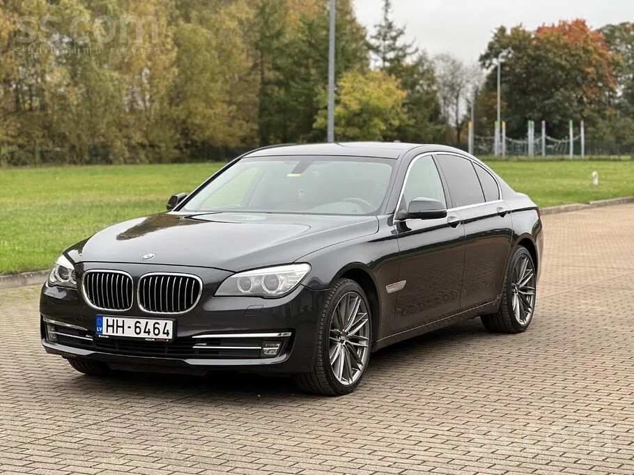 BMW 730