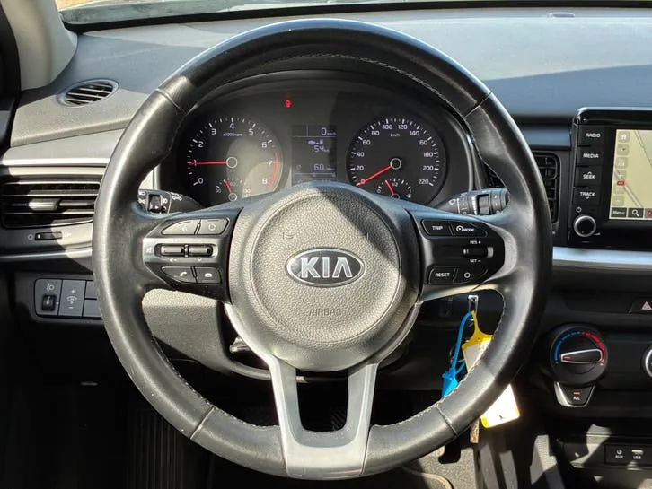 Kia Stonic 2018 photo 2