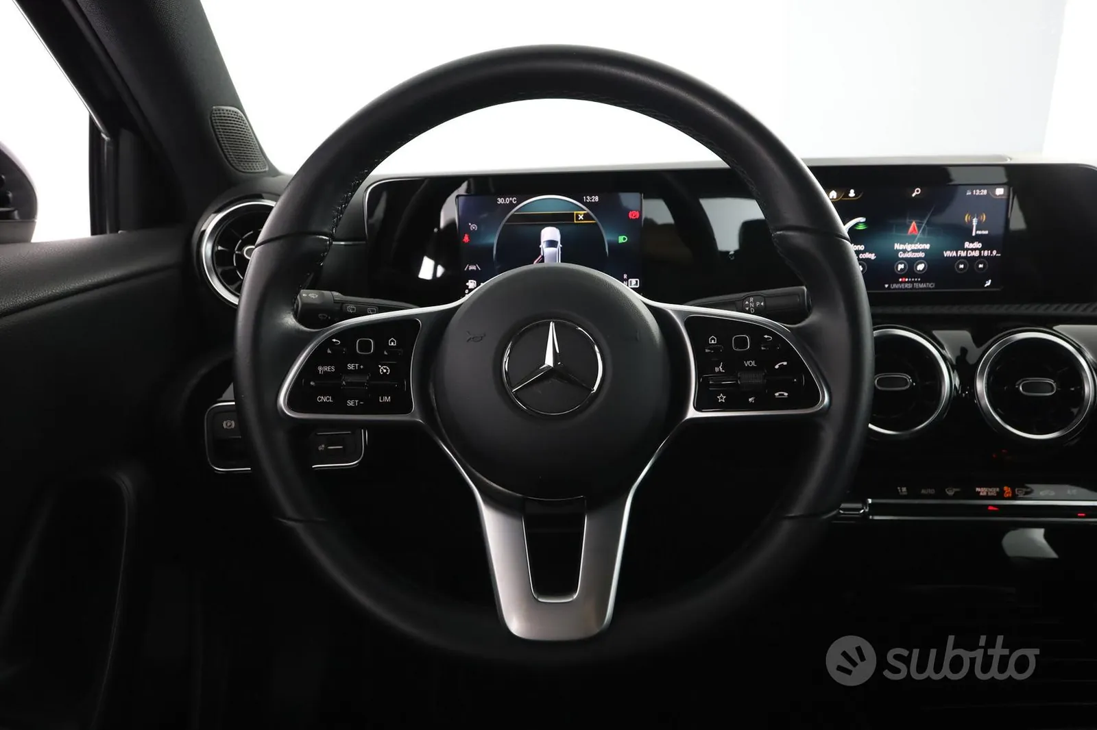 Mercedes-Benz A 180 2021 photo 5