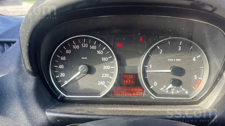 BMW 120D 2004 photo 3