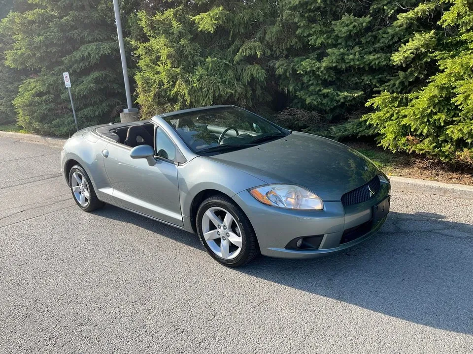 Mitsubishi Eclipse 2009 photo 4