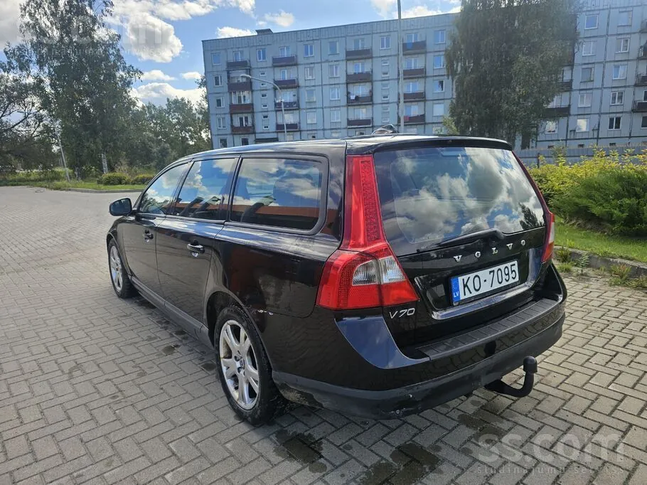 Volvo V70 2008 photo 2