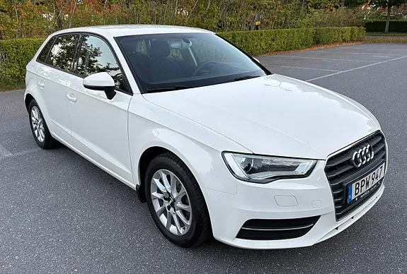 Audi A3 2014 photo 2