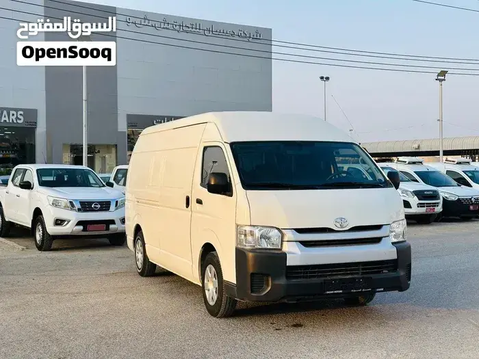 Toyota Hiace 2023 photo 3