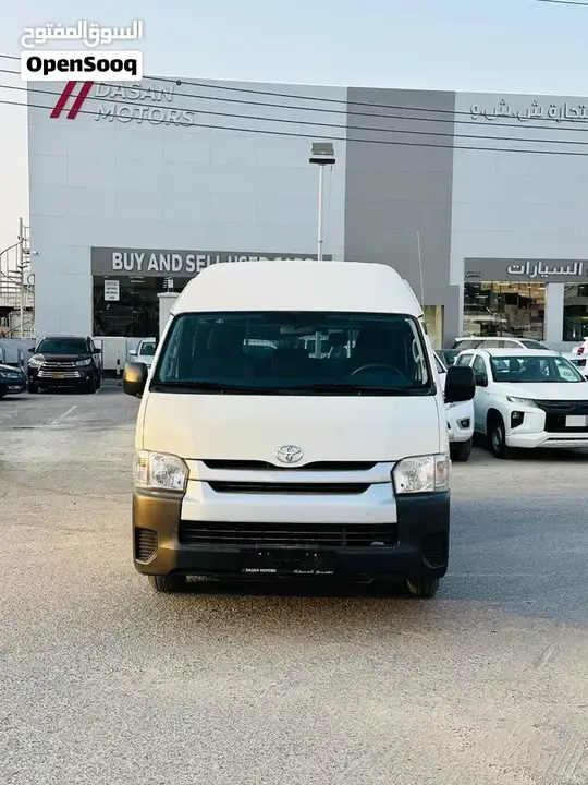 Toyota Hiace 2023 photo 2