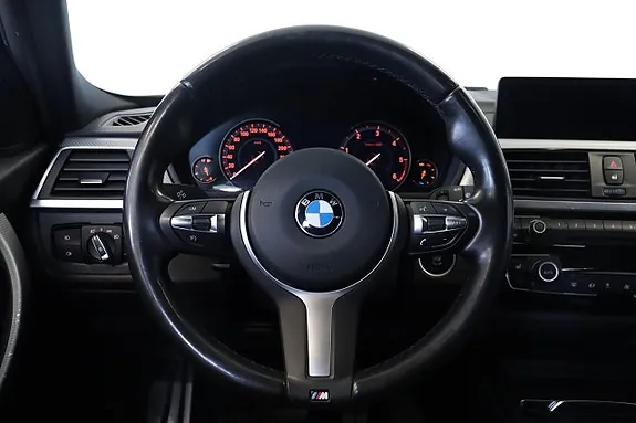 BMW 320 2019 photo 2