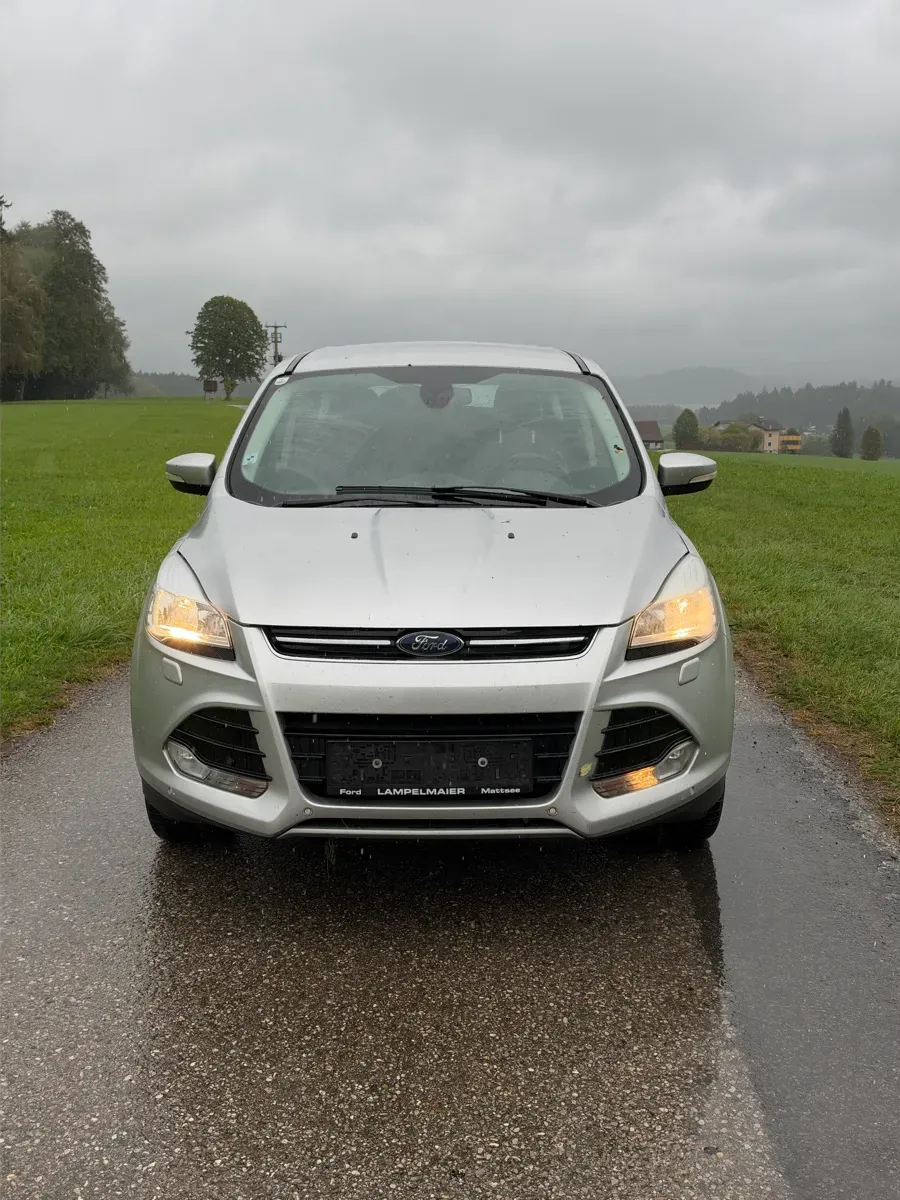Ford Kuga 2013 photo 2